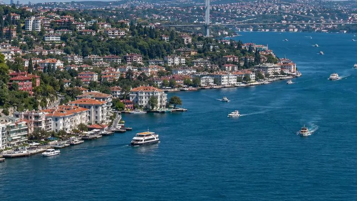 Aile Ofisleri Neden Boğaz Hattındaki Köşk ve Konaklara Yatırım Yapıyor? — temsili görsel
