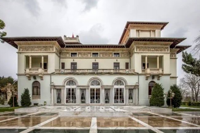 Hidiv Kasrı / Beykoz: Boğaz’la Ormanın Kesiştiği Eşik