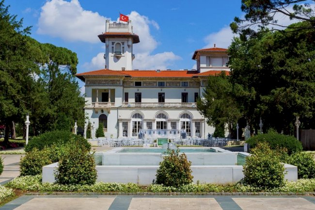 Hidiv Kasrı: Beykoz Çubuklu’da Art Nouveau Mimarisinin Tarihi İzleri