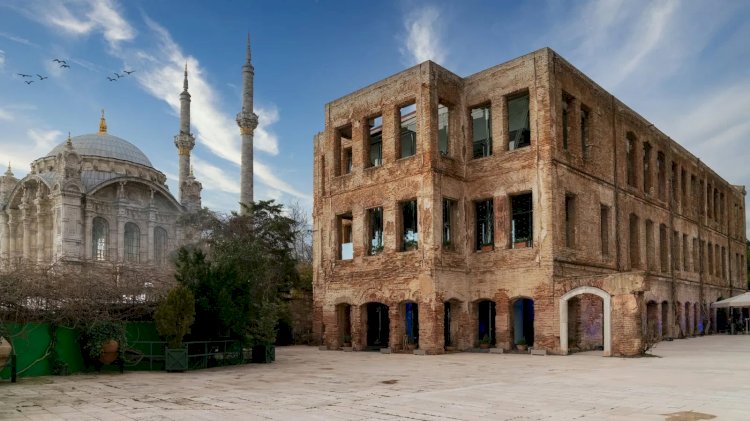 Esma Sultan Yalısı: Ortaköy’de Tarih, Deniz ve Şehir Ritmini Aynı Çatıda Buluşturan Nokta