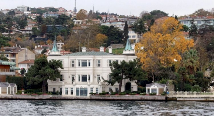 Mabeyinci Faik Bey Yalısı: Beylerbeyi’nin İkiz Kuleli Tarihi Boğaz Yalısı