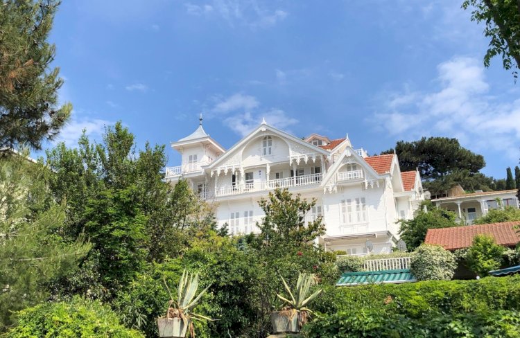 Büyükada / Agasi Efendi Köşkü