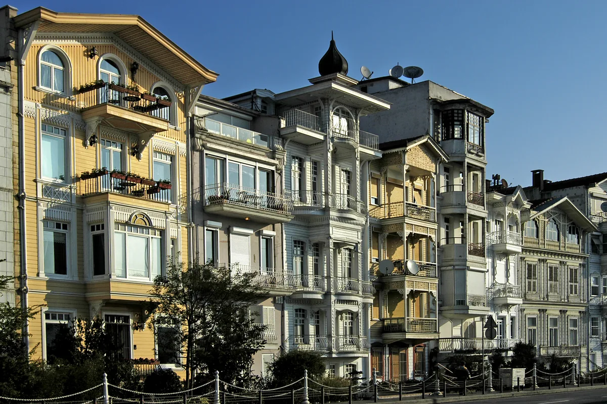 Waterfront yalı apartments and historic konaks in Arnavutköy — representative image